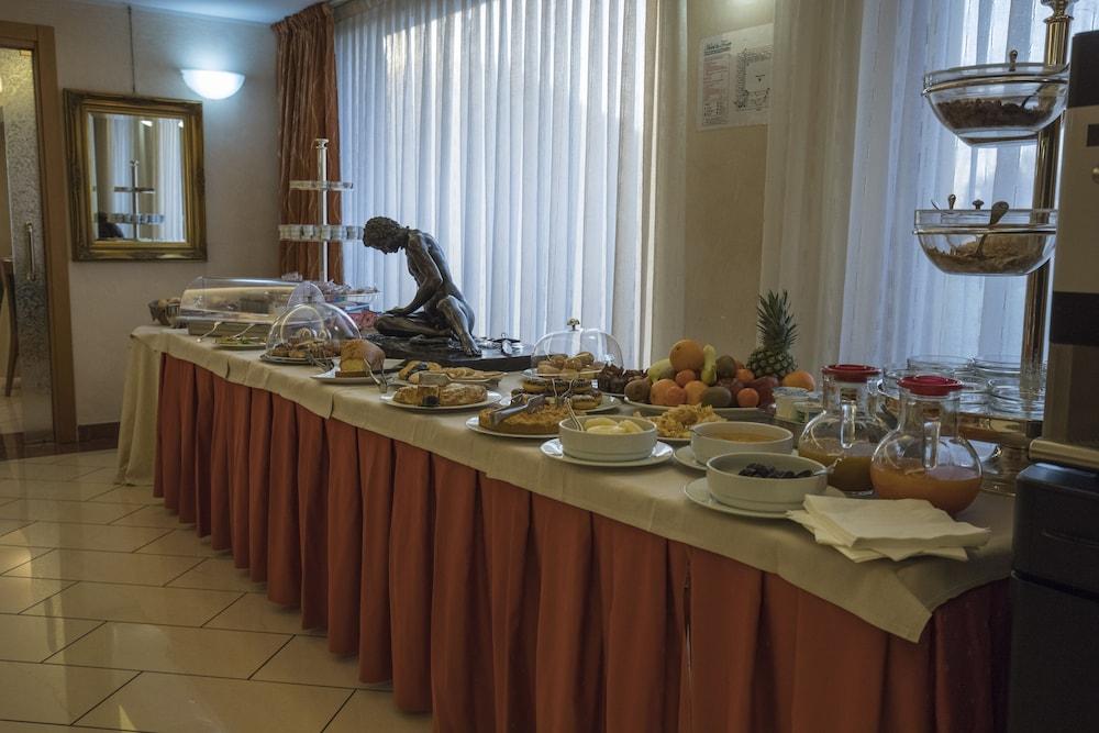 La Fonte Hotel 오메 외부 사진