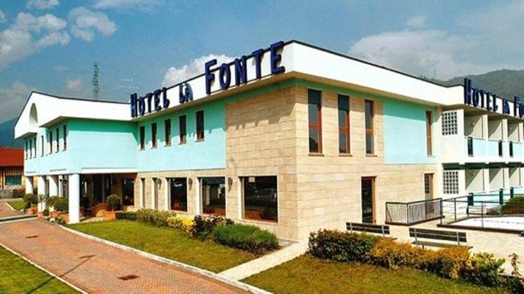 La Fonte Hotel 오메 외부 사진