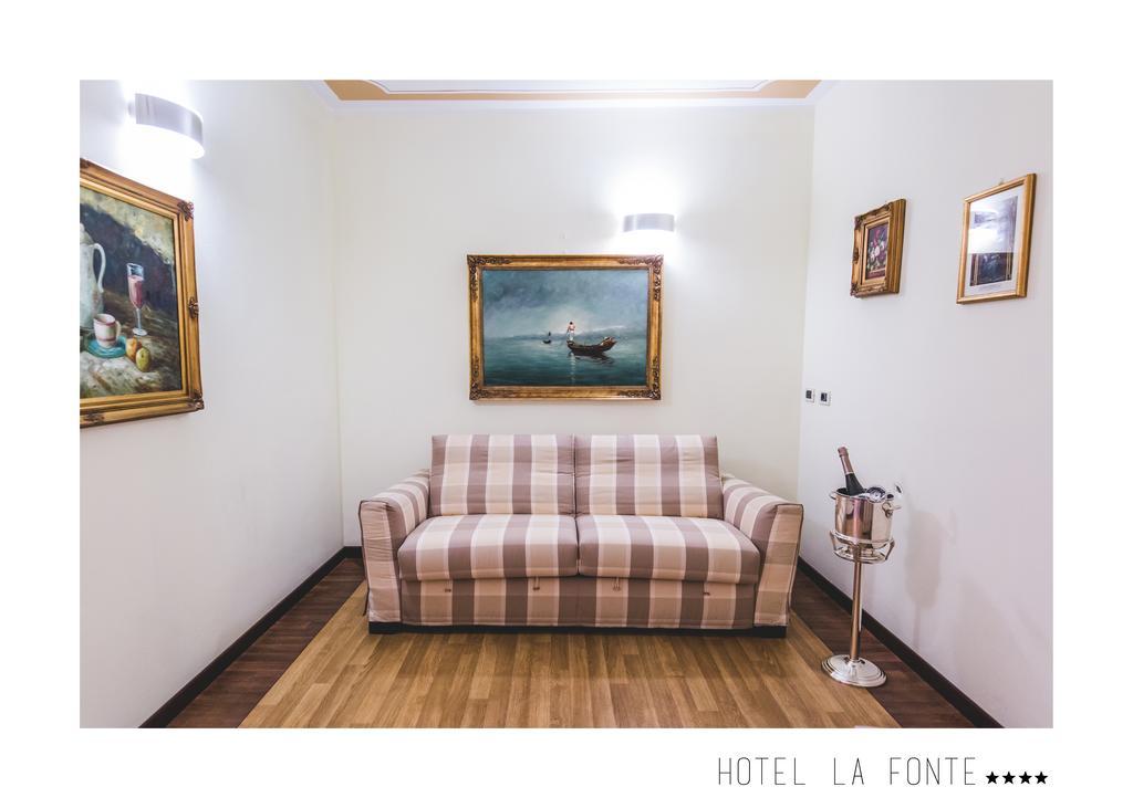 La Fonte Hotel 오메 외부 사진