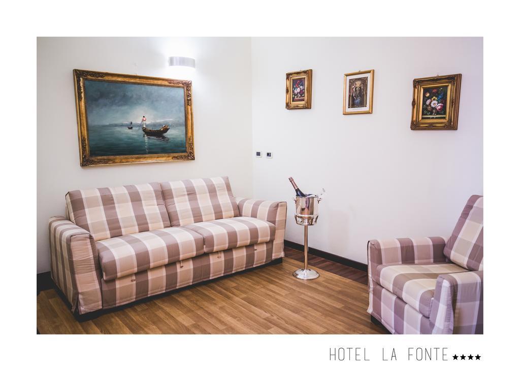 La Fonte Hotel 오메 외부 사진