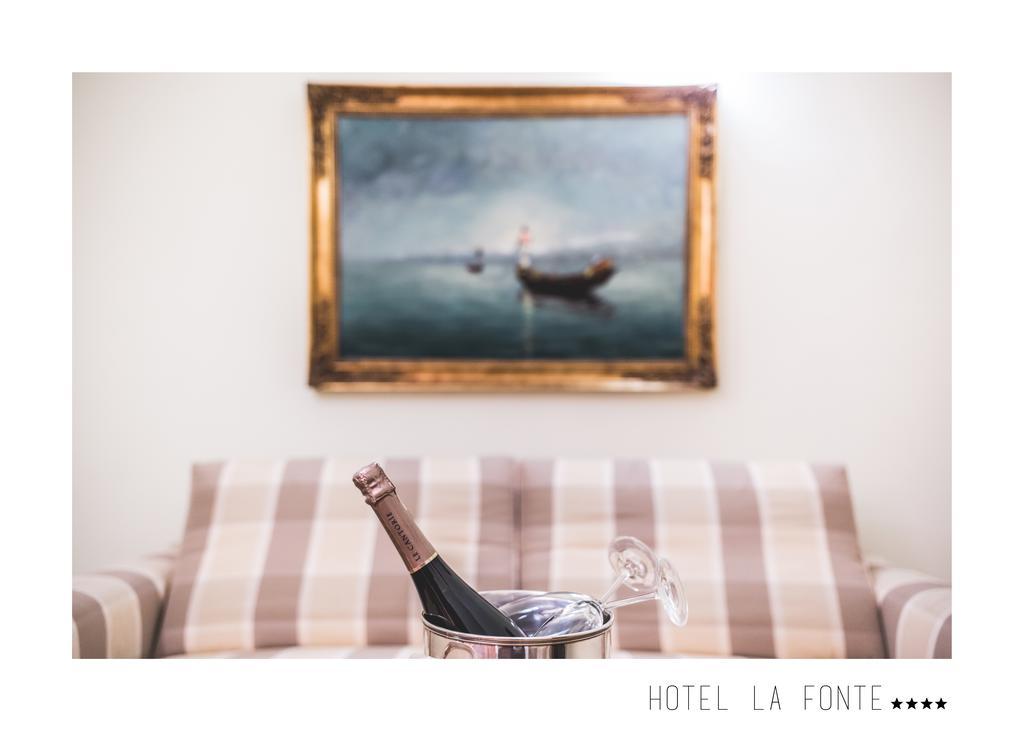 La Fonte Hotel 오메 외부 사진
