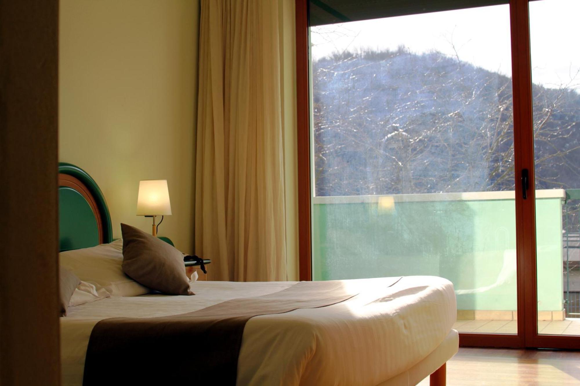 La Fonte Hotel 오메 외부 사진